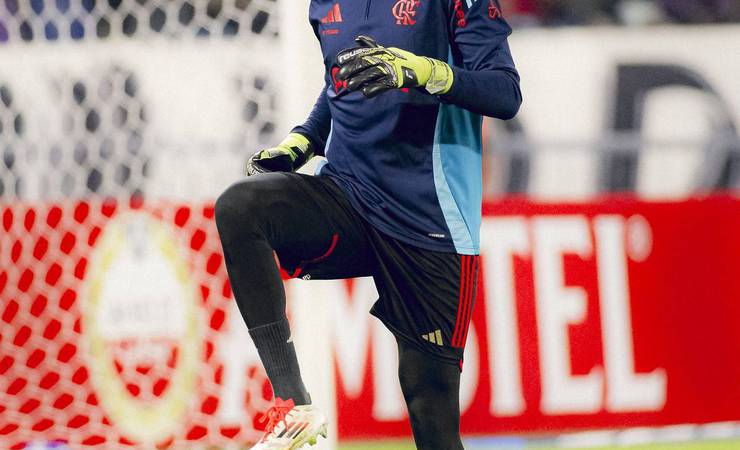 Rossi participa normalmente de treino no Flamengo após tentativa de assalto