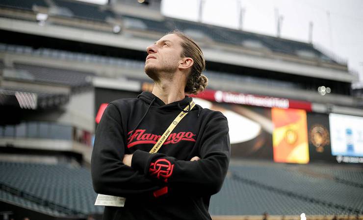 Filipe Luis foca na reta final da temporada enquanto Flamengo negocia renovação