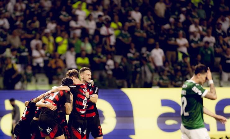 Rossi e reclamações contra a arbitragem marcam vitória do Flamengo contra o Palmeiras; leia análise