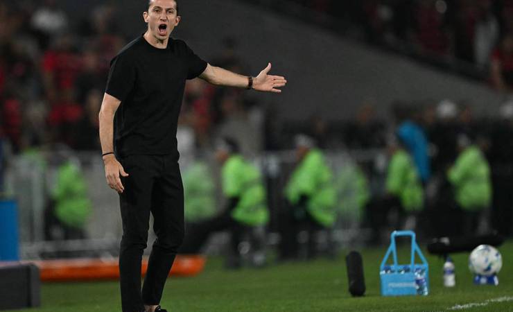 Flamengo vence Racing no Maracanã e garante vantagem simbólica na Libertadores