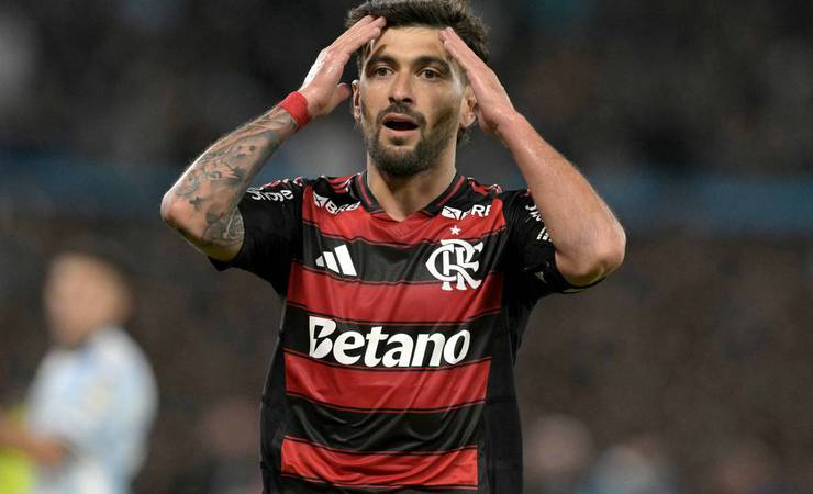 Sobrenome 'Arrascaeta' ganha destaque no Brasil; ídolo rubro-negro inspira 53 homenagens