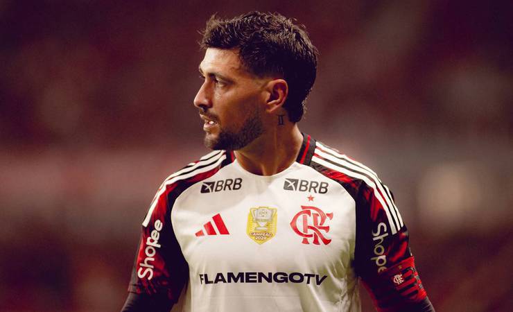 Flamengo fecha novo patrocínio de R$ 414 milhões e lidera crescimento de receitas comerciais