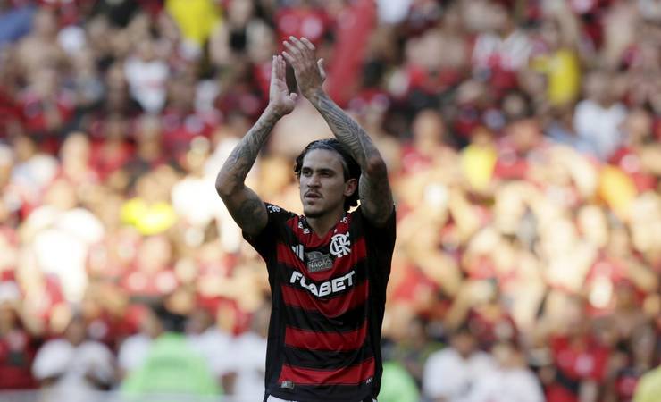 Análise: Pedro e Arrascaeta reconduzem Flamengo à liderança em goleada irretocável que lembra melhores dias