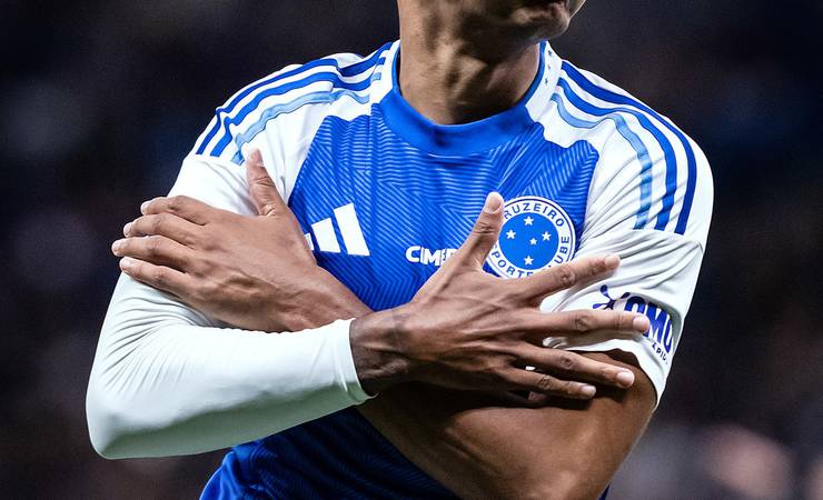 Cruzeiro vence São Paulo e se aproxima, mas Flamengo e Palmeiras dominam chances de título