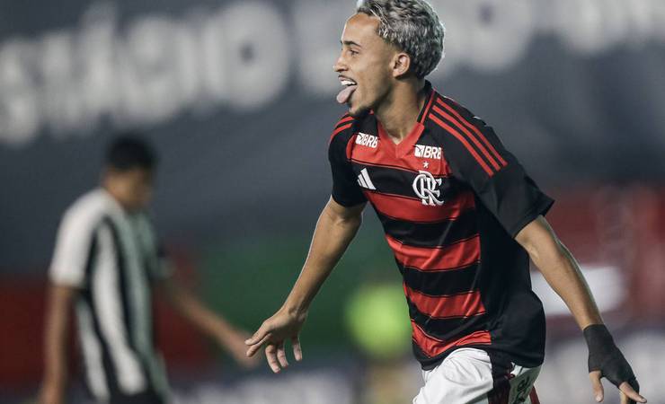 Viña e Matheus Gonçalves jogarão amistoso do Flamengo contra Bayer Leverkusen nesta sexta