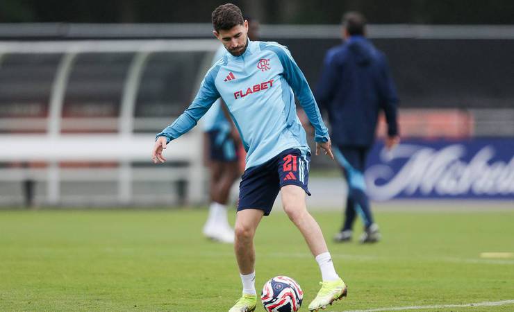 Com Jorginho e Pedro titulares, Filipe Luís define time para estreia no Mundial; veja escalação