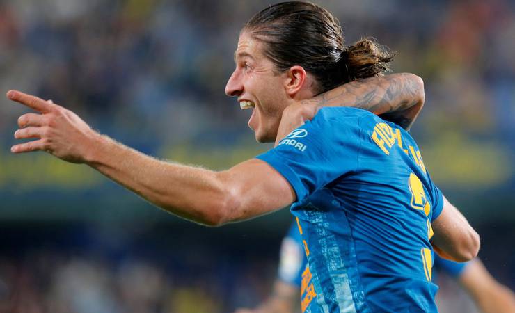 É do Flamengo: Filipe Luís resolve pendências e acerta contrato até o fim de 2021