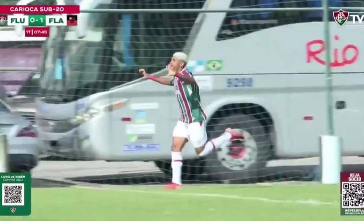 Carioca Sub-20: Com três gols de John Kennedy, Fluminense goleia por 4 a 1 o Flamengo no jogo de ida da final