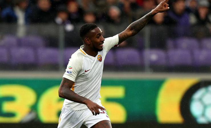 Gerson viaja à Itália, e Flamengo conta com desejo do jogador para convencer Roma