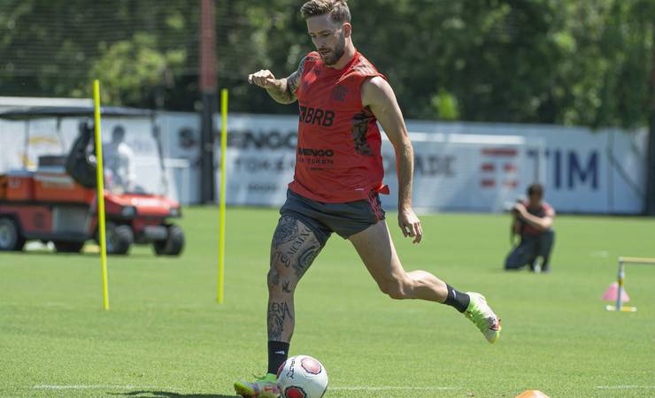 Flamengo recebe proposta do León, do México, por Léo Pereira