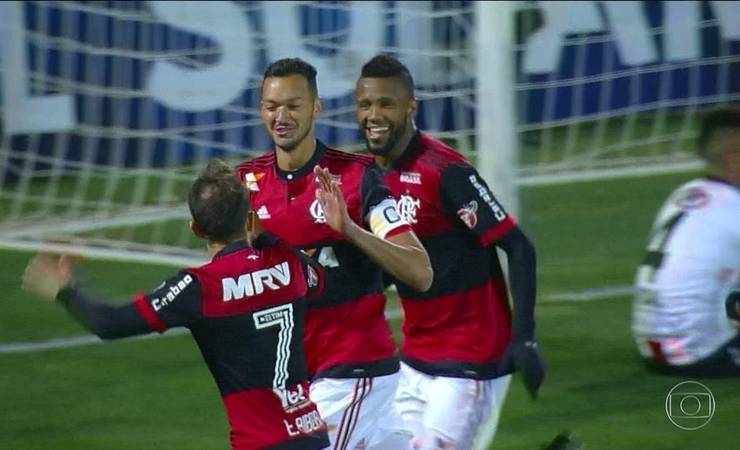 Everton Ribeiro volta ao tempo: há quatro anos, meia fez seu primeiro gol pelo Flamengo em duelo no Chile