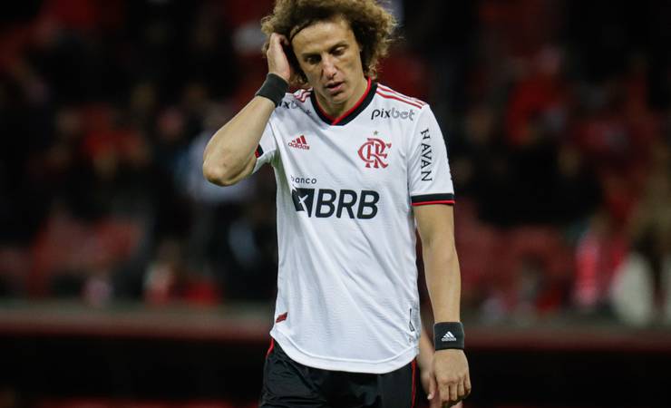 Análise: sem culpa compartilhada, jogadores repetem erros básicos que levam Flamengo ao limite da má fase