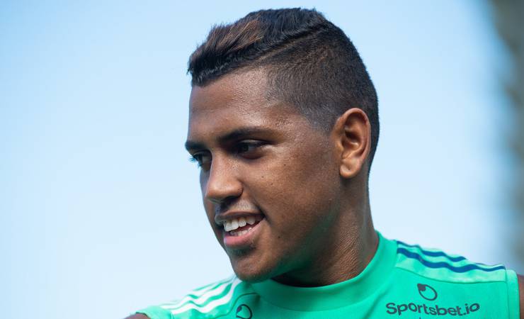 Com 54 minutos no ano, Pedro Rocha vê volta dos jogos como reinício no Flamengo: "Estou na minha melhor forma"