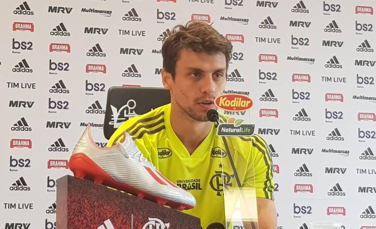 Rodrigo Caio elogia intensidade de Jesus e preocupação com a solidez: "Defesa ganha campeonato"