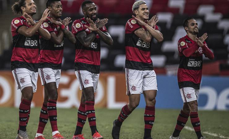 Análise: Flamengo repete versões "médico e monstro" em roteiro que preocupa mesmo com vitória