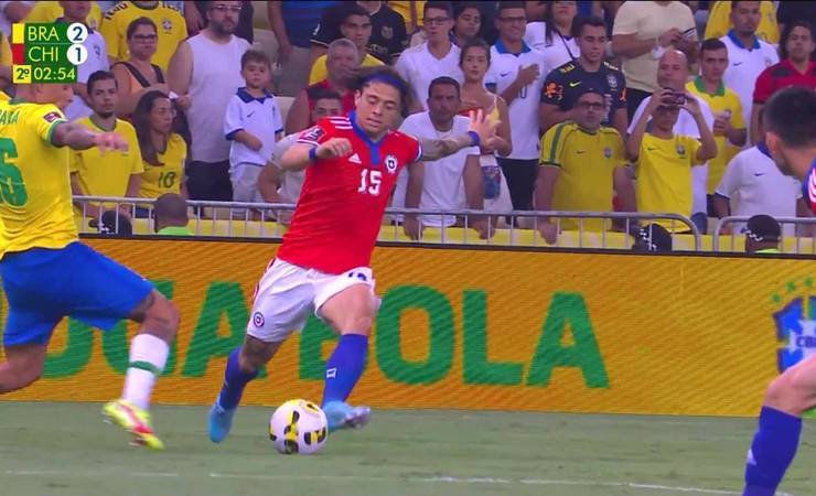 Com Paulo Sousa no Maracanã, torcida do Flamengo vaia Isla e pede Vidal durante Brasil x Chile