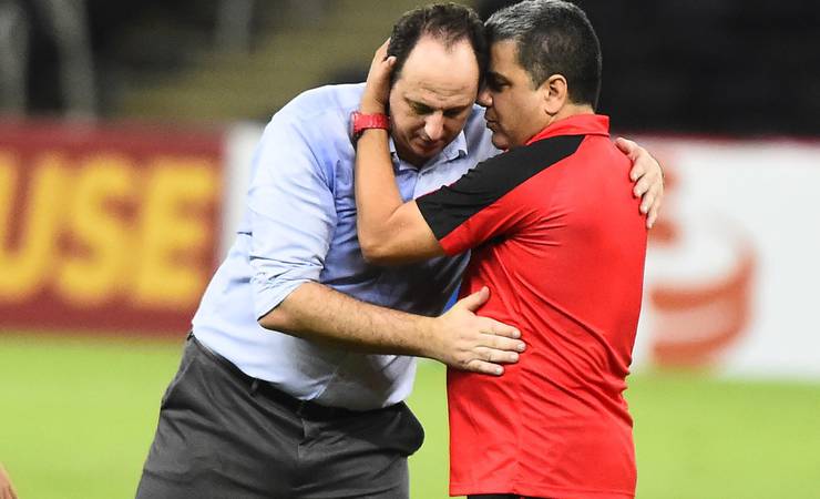 Após tropeço do Flamengo, Rogério Ceni destaca "entrega e vontade de vencer" da equipe