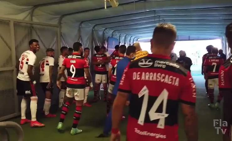 Miranda brinca com rivais antes de Flamengo x São Paulo: "Não quiseram me trazer"