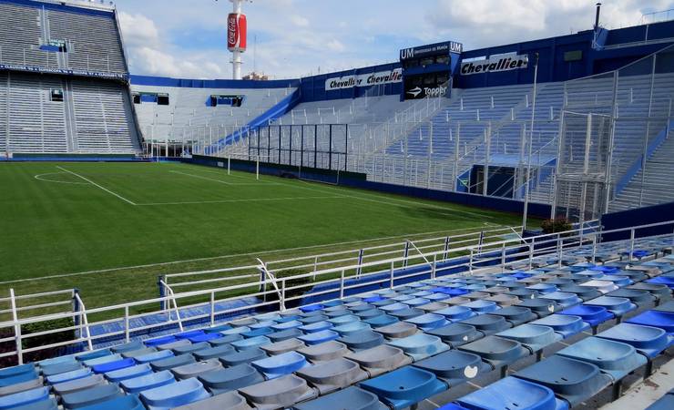 Conmebol consegue autorização, e Vélez x Flamengo é mantido em Buenos Aires