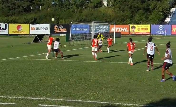 Flamengo segura o Internacional fora de casa e arranca empate pelo Brasileirão Feminino