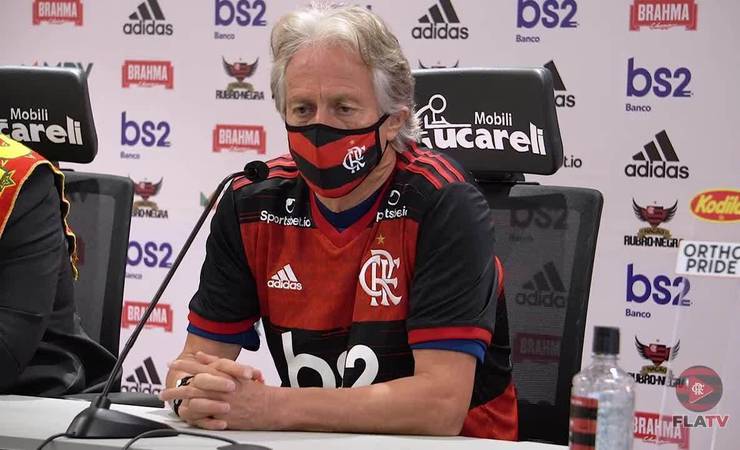 Flamengo oficializa renovação, e Jorge Jesus mira Mundial: "Ficou atravessado na garganta"