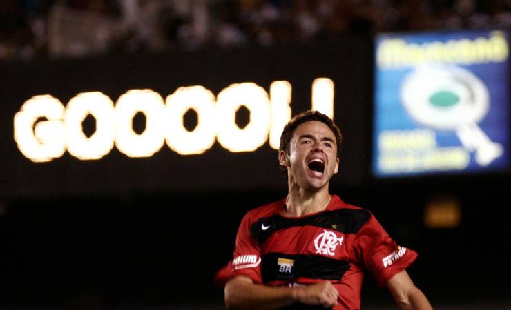 Antes de decisão do Flamengo com o Inter, ex-lateral Juan relembra gol em final e arrancada de 2009