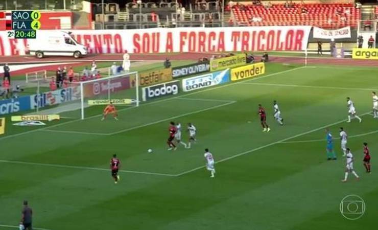 Renato cita planejamento para a Libertadores ao analisar goleada: "Hoje o Flamengo tem sido diferente"