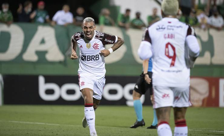 A safra de Mat(h)eus que promete: Garotos do Ninho carregam o mesmo nome e esperança no Flamengo