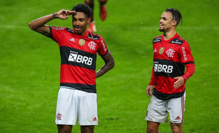 Talismãs de Renato, Michael e Vitinho encorpam números no Flamengo sob o comando do treinador