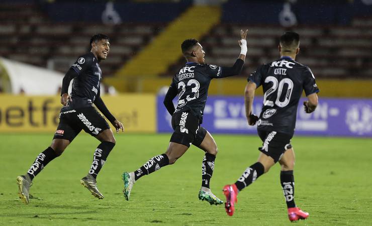 Del Valle vence Junior Barranquilla por 3 a 0 e lidera grupo do Flamengo na Libertadores