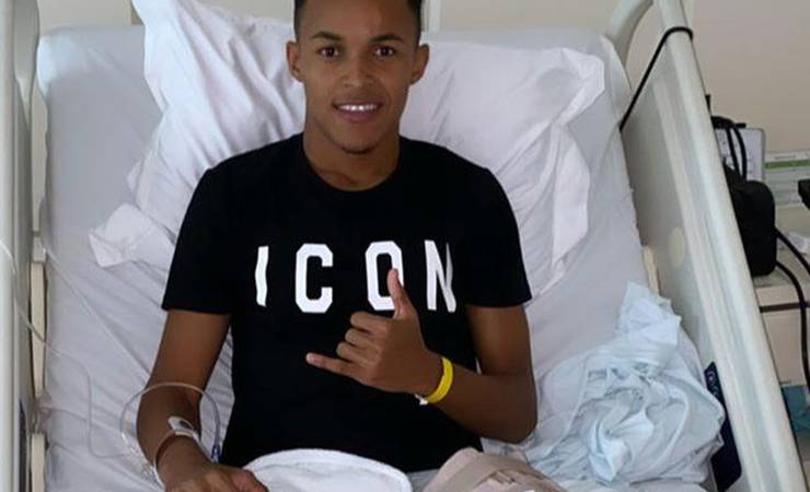 Lázaro passa por cirurgia com equipe que operou Arrascaeta e terá alta neste domingo