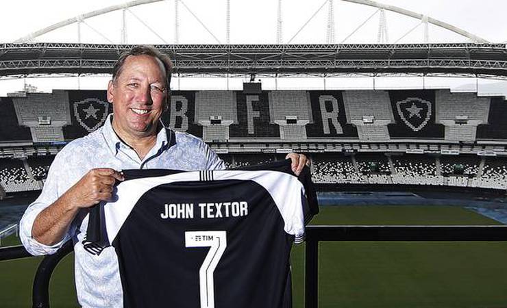 John Textor revela que quer levar Wesley, do Flamengo, ao Crystal