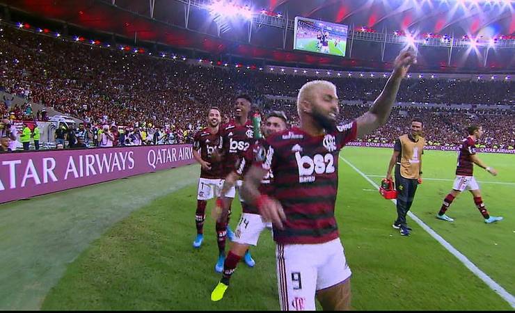 Análise: nocaute na bola parada consagra um Flamengo que prova a Renato ser o melhor do Brasil