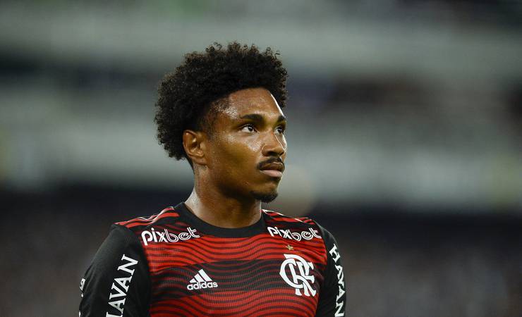 Vitinho chega a 200 jogos e aumenta lista do Flamengo, líder do quesito na Série A