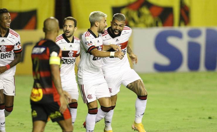 Análise: com meio-campo impecável, Flamengo passa por cima do Sport e ganha motivos para acreditar