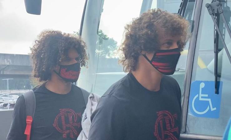 Com força máxima, Flamengo embarca para o Equador em busca da terceira final de Libertadores