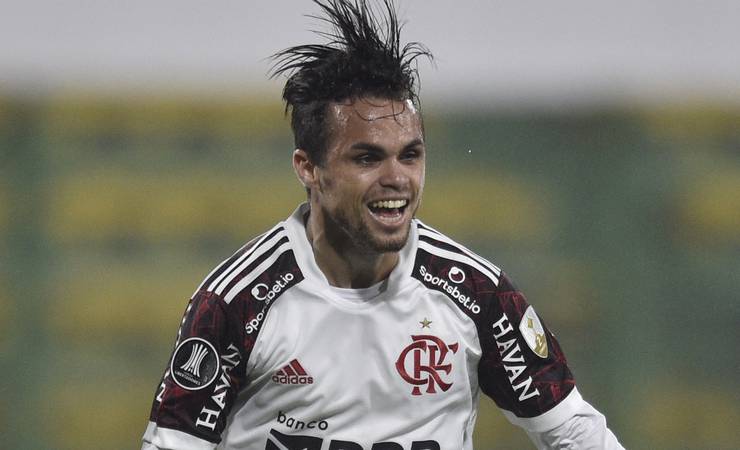 Michael vibra com vitória do Flamengo fora de casa, mas faz alerta: "Não podemos acomodar"