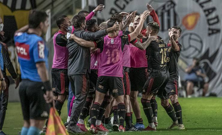 Flamengo de Renato faz 64,4% dos gols no segundo tempo, e pausa servirá para renovar gás