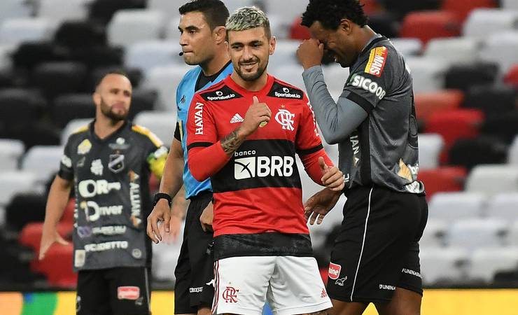 Flamengo volta a fazer 6 a 0 após 18 anos e tem sua maior vitória no novo Maracanã