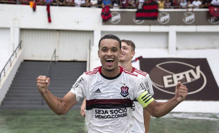 Com aval de Ceni, Fortaleza encaminha contratação de Luiz Henrique, do Flamengo