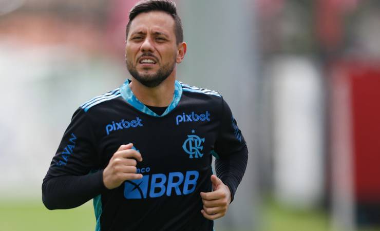 Com start previsto para quinta, Diego Alves abre 2022 mirando recorde de títulos entre goleiros no Flamengo