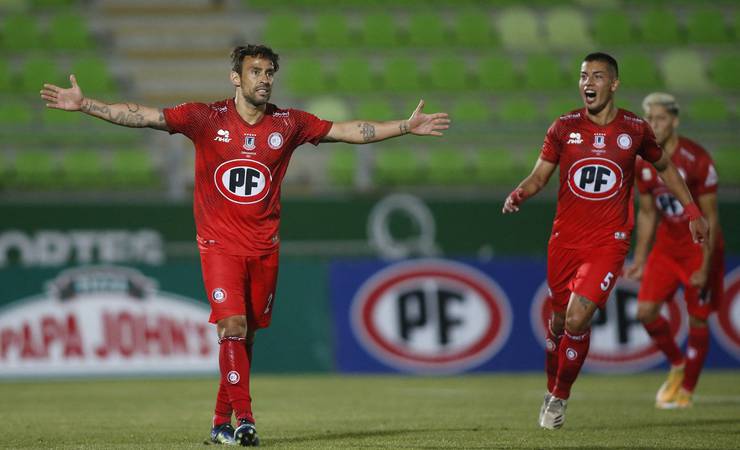 Velho conhecido: reserva no Unión La Calera, Valdívia tem bons números contra o Flamengo