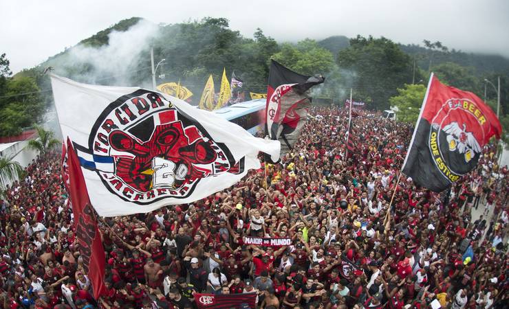 TV Globo exibirá Flamengo x River Plate neste domingo; relembre momentos marcantes em Lima