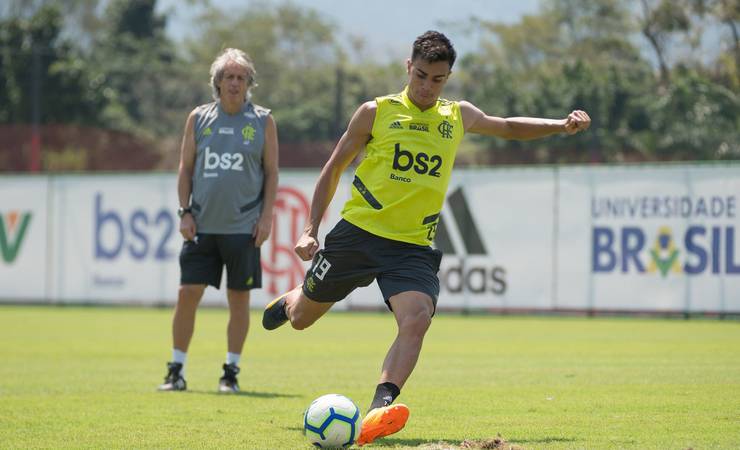 Athletico-PR x Flamengo: com Renê, Rhodolfo, Vitinho e Reinier mantidos, veja provável escalação