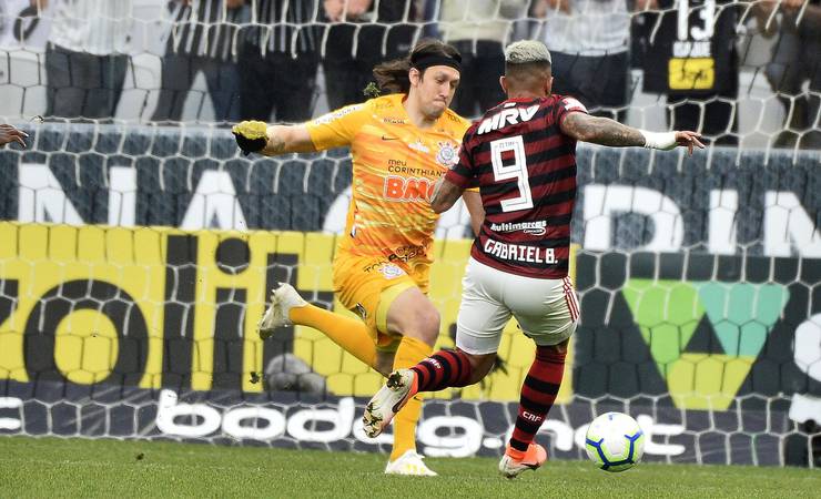 Análise: Flamengo acumula posse de bola infértil e perde criação às vésperas de jogo da Libertadores