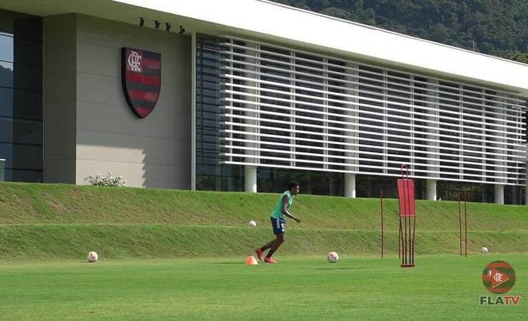 Flamengo se reúne e apara arestas com Vigilância Sanitária; elenco terá folga no fim de semana