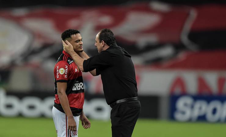 Atlético de Madrid formaliza proposta por Rodrigo Muniz, do Flamengo