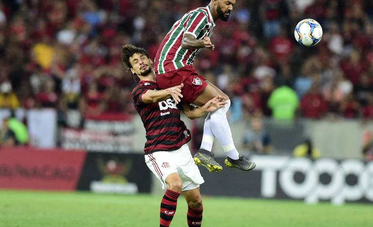 Rodrigo Caio sobre poupar ou não titular para o Fla-Flu: "O foco deveria ser no calendário"