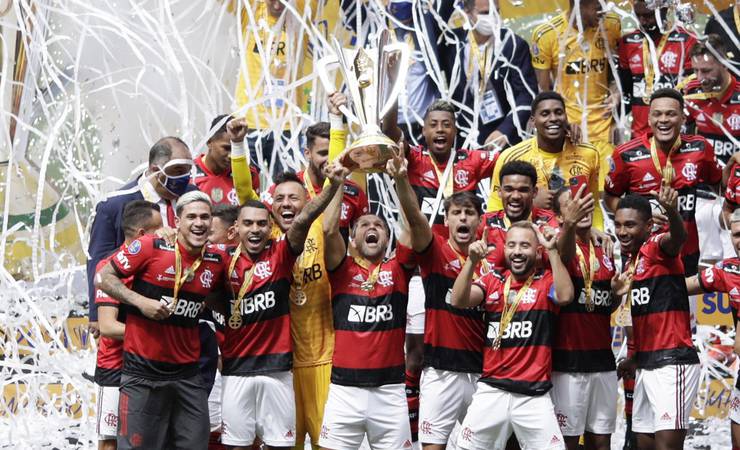 Com bastidores agitados e disputa de logística, Flamengo aguarda confirmação do local da Supercopa