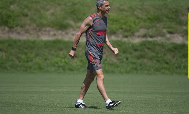 Paulo Sousa troca treino da tarde de sexta por churrasco de confraternização no Ninho